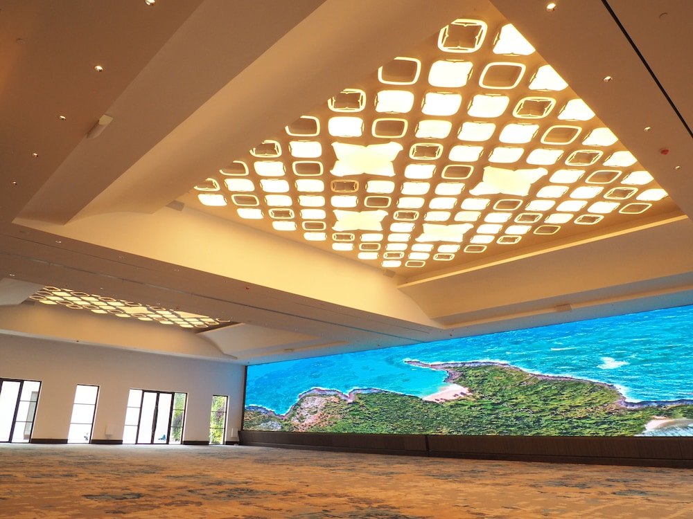 meeting & event spaces