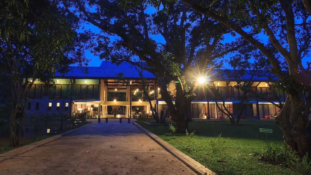 Sigiriana Resort by Thilanka