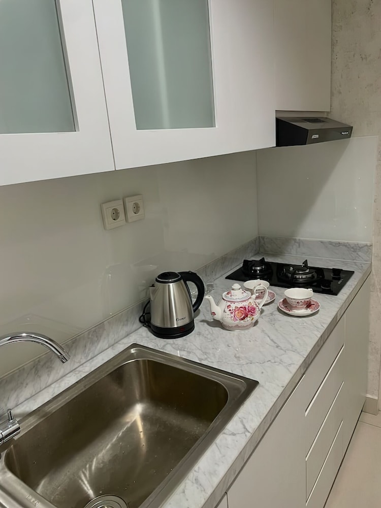 Staycation Jakarta Kensington Royal