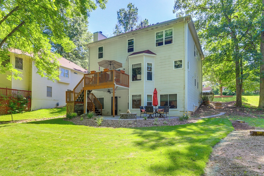 Cozy Jonesboro Studio w/ Patio ~ 22 Mi to Atlanta!