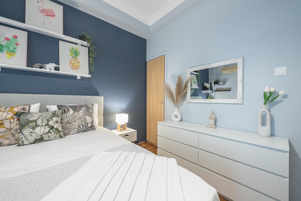 Urban City Apartment by Cloudkeys photo 4