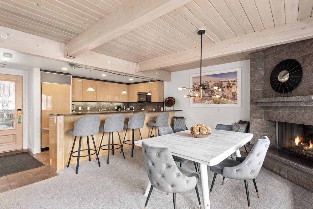 Hotel Aspen Alps - Image 1