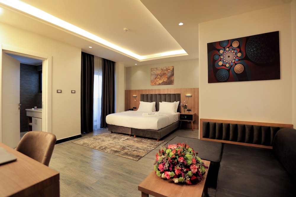 Daylin Guest House
