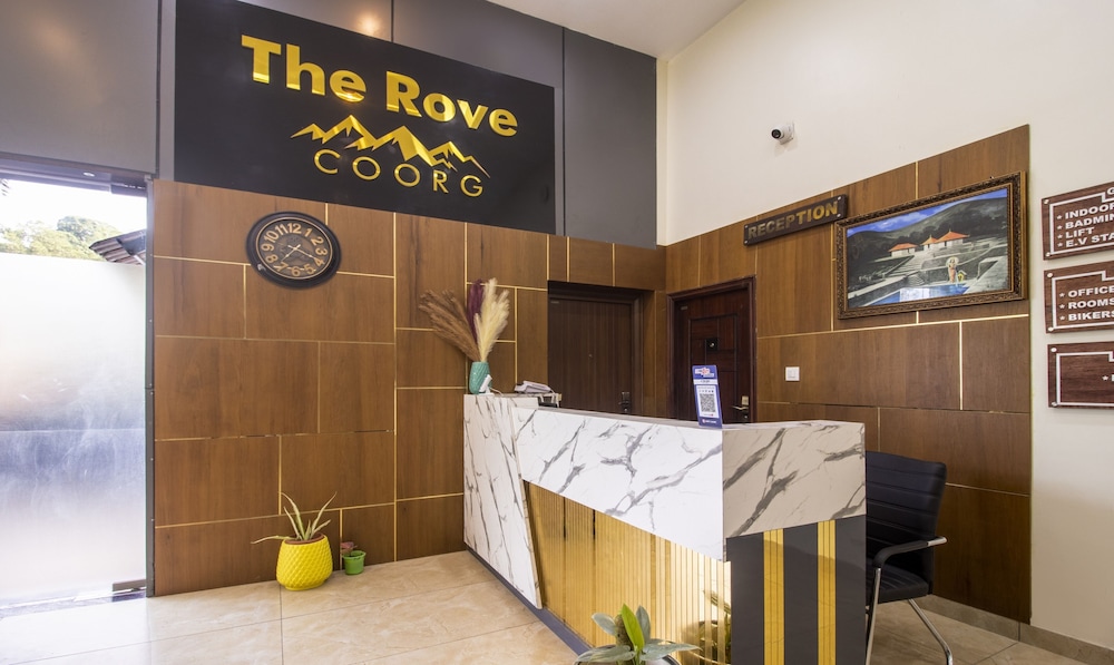 Lobby & Reception