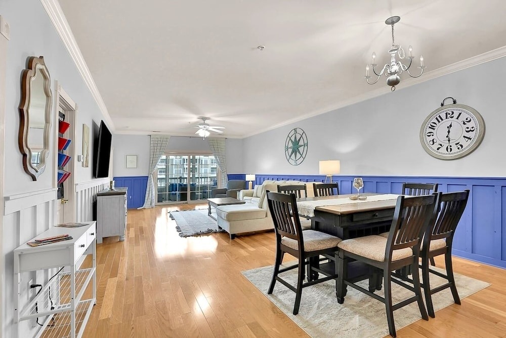 Magnolia Pointe Luster Leaf 4875-304 3 Bedroom Condo