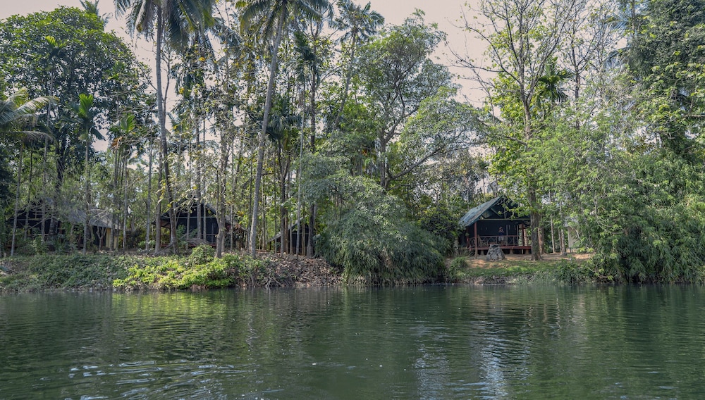 Amritara Riverside Luxury Tents