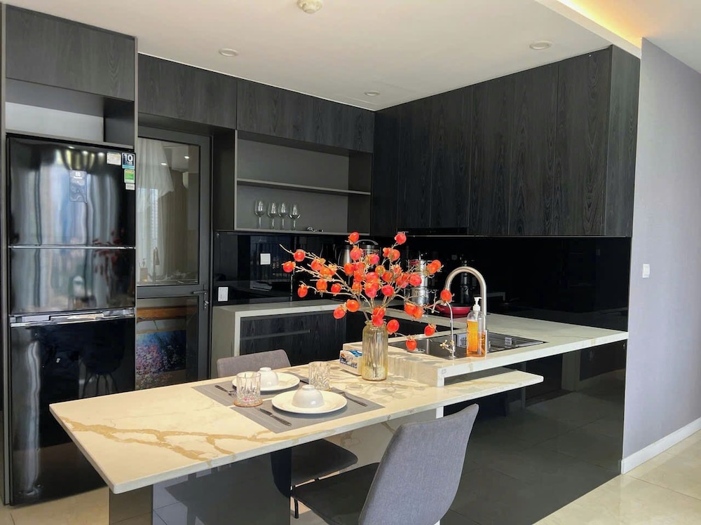 VivaLake Homes - Vinhomes Skylake Pham Hung