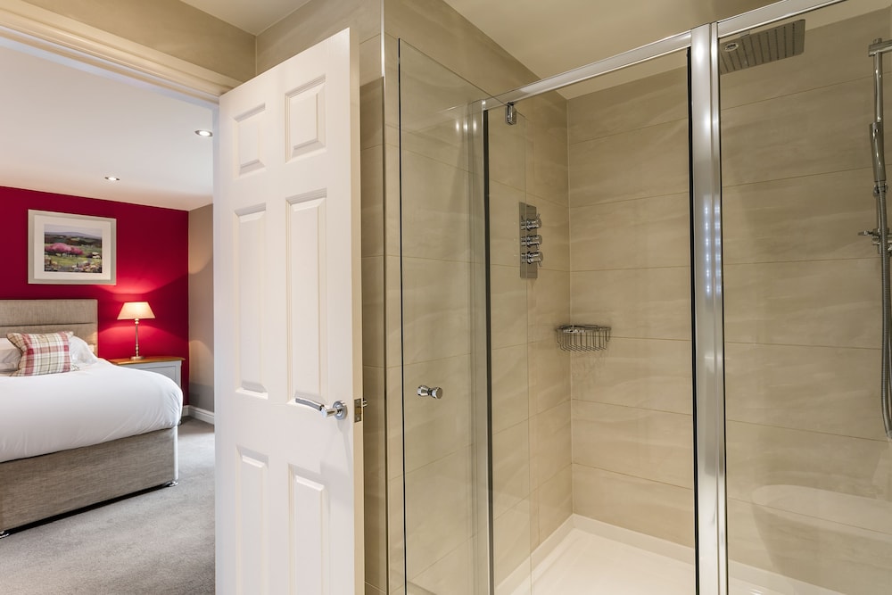 The Townhouses @ Carus Green view 5