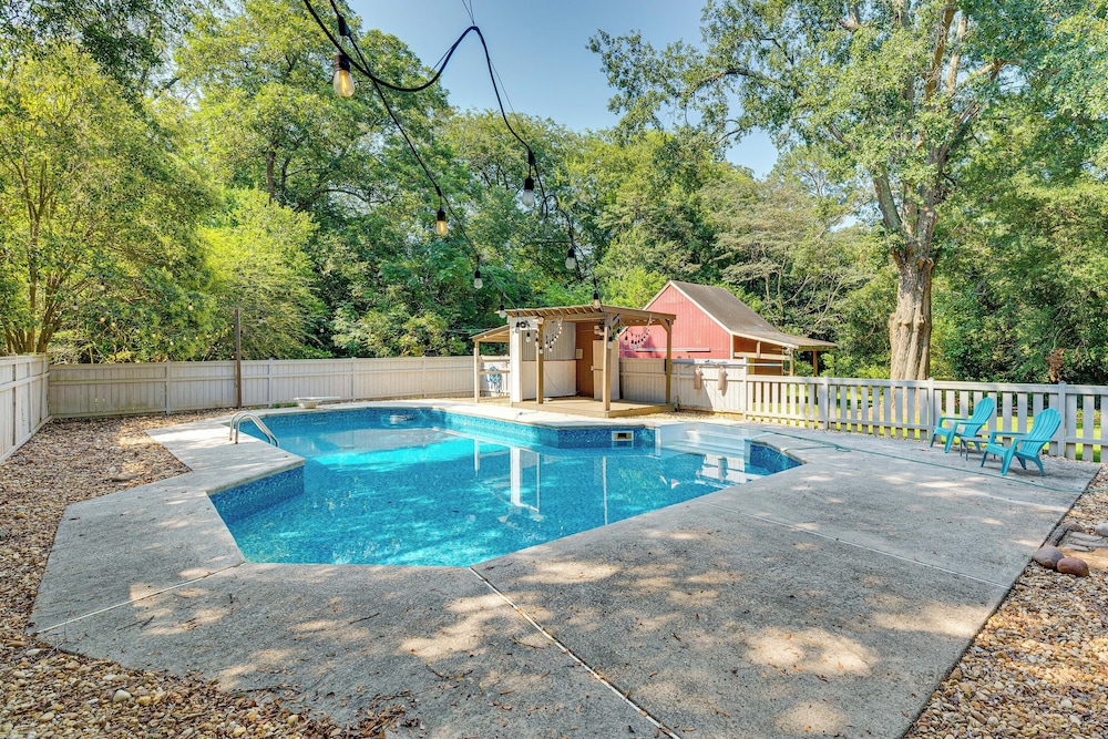 Walk to Mcdonough Square: Historic Home w/ Yard!