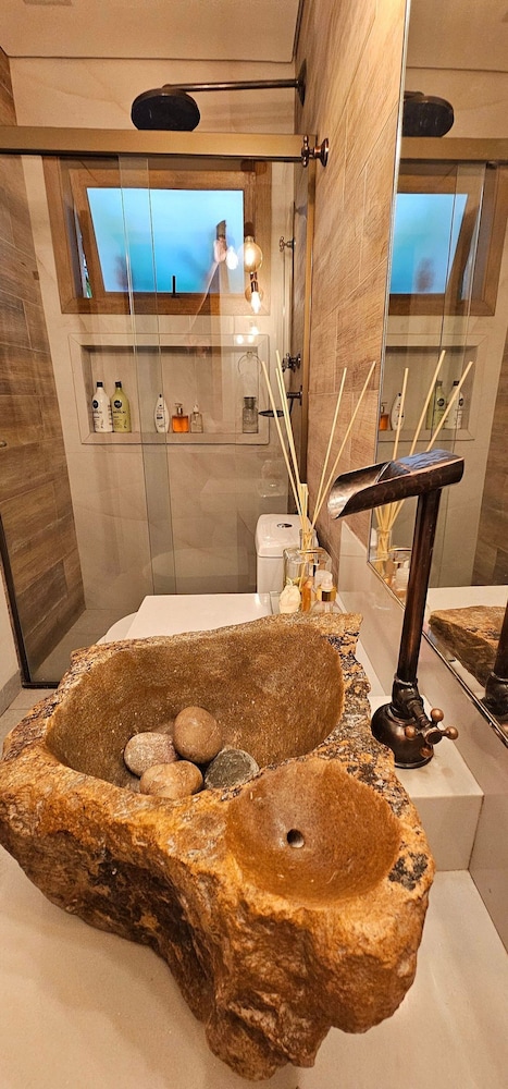 Chalé Ateliê Poder das Pedras