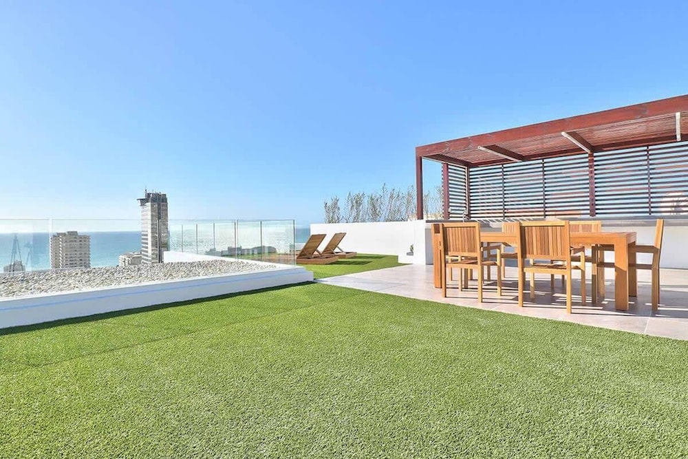 Deluxe Luxury 2 Bedroom Apartment Seapoint