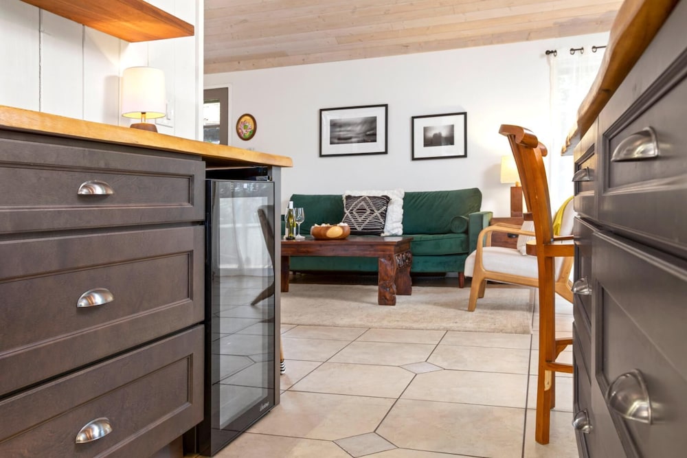 KBM Resorts Free CAR International Colony Club 2-bedroom Cottage, True Essence of Hawaii! Icc-11