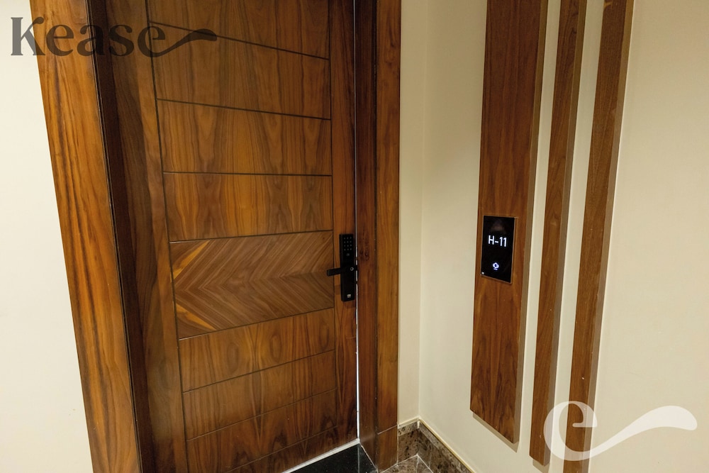 Kease Yasmin H-11 Royal Touch AZ95
