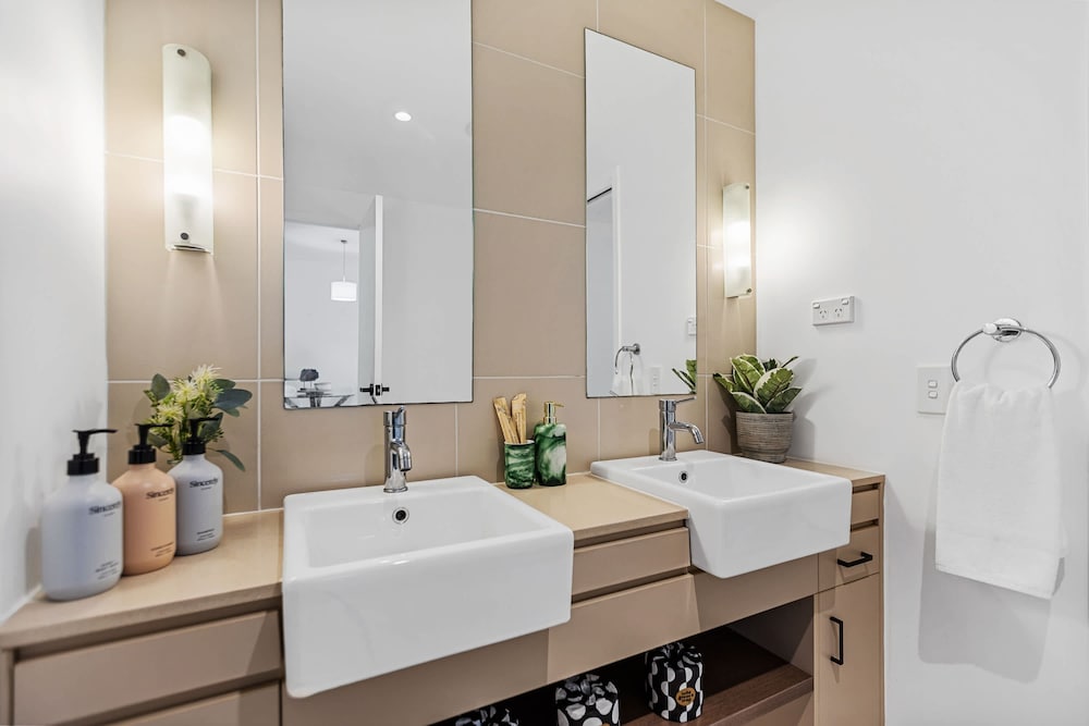 Urban Tropics Modern Resort Apartment