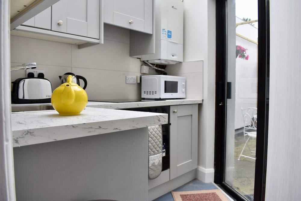 Modern 1 Bedroom Apartment Close to the Centre