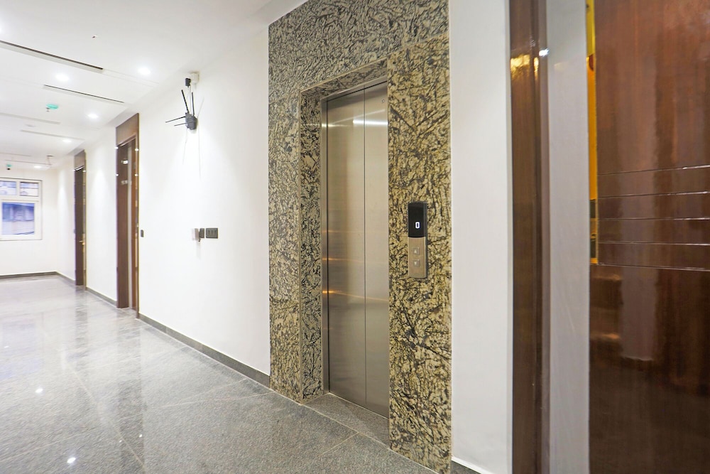 Fabhotel Mishika Inn