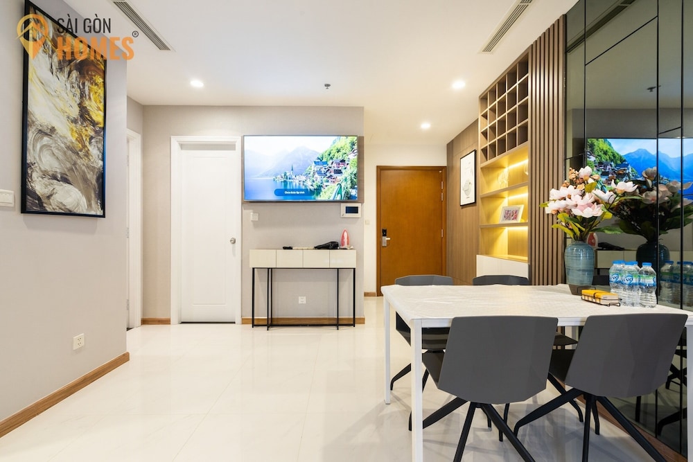 Landmark Apartment in Vinhomes Central Park