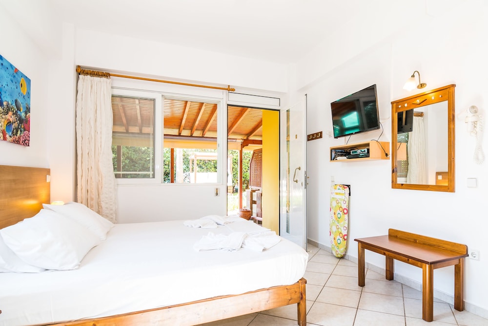 Thalassa Apartments