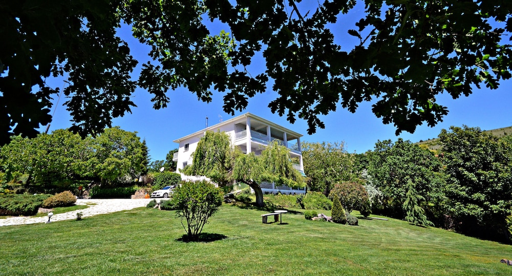 Guesthouse Vissinokipos