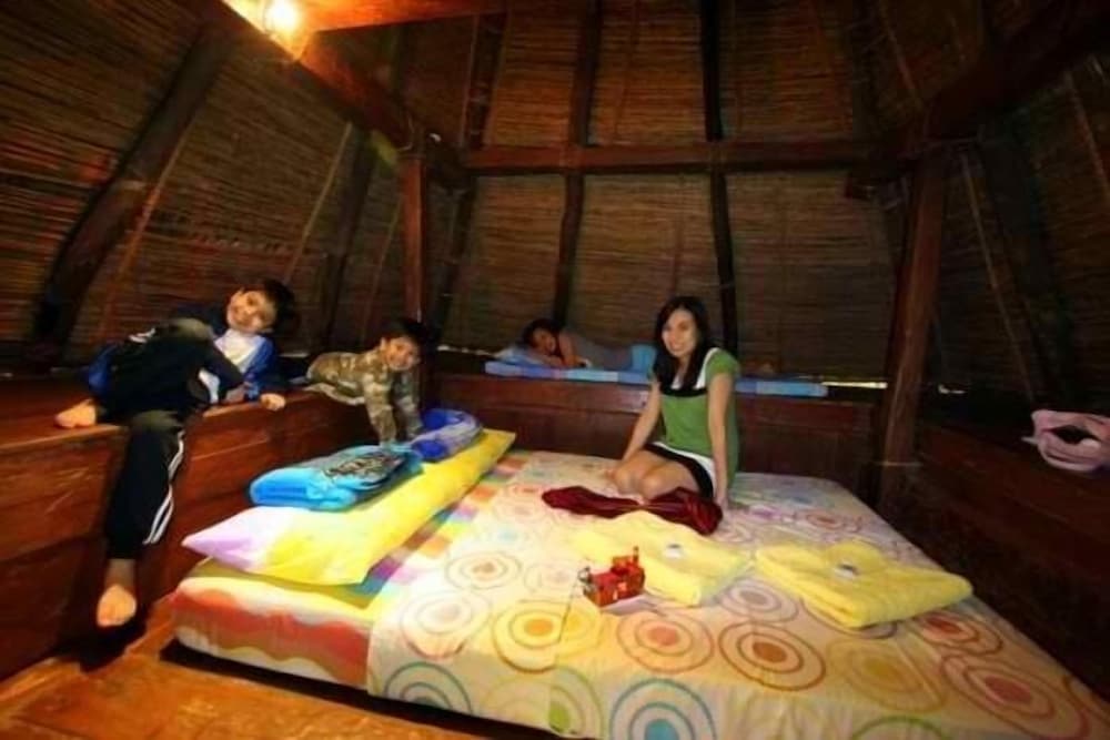 Native Village Inn
