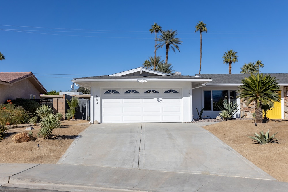 Palm Springs Vacations - Desert Xscape - Property Image 16