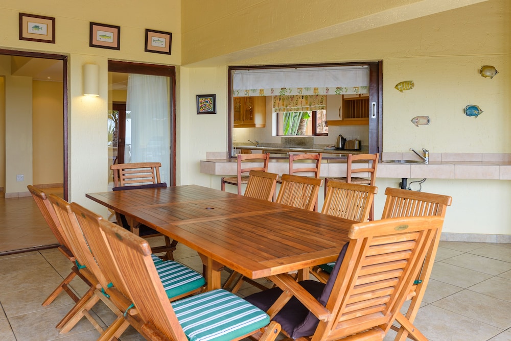 San Lameer Villa Rentals Three Bedroom Luxury 13908