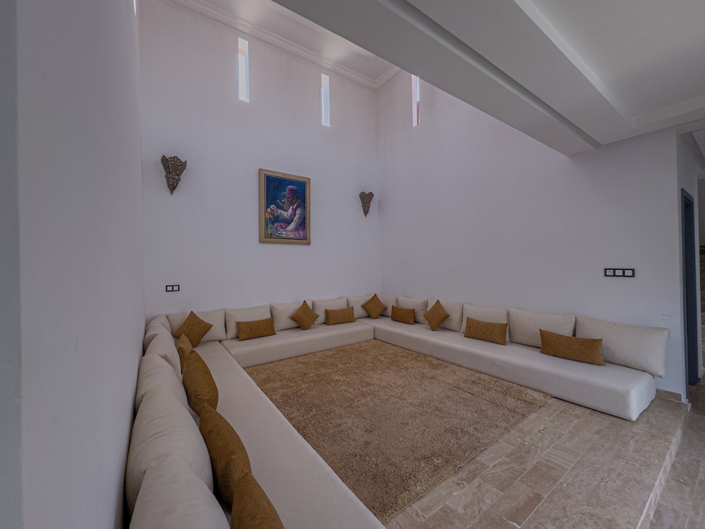 Riad Tonaroz Gold