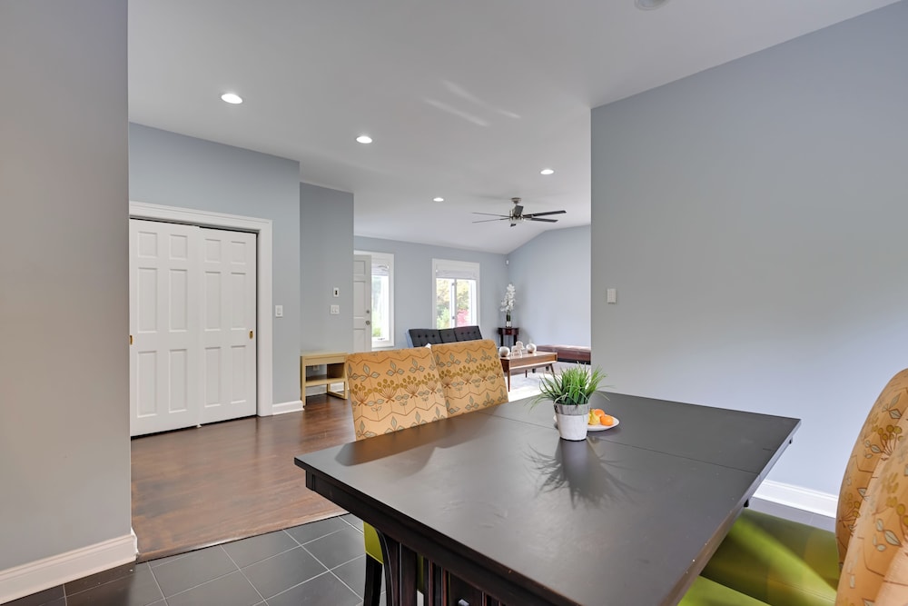 Gold Coast Getaway! Upscale Apt Near New Canaan