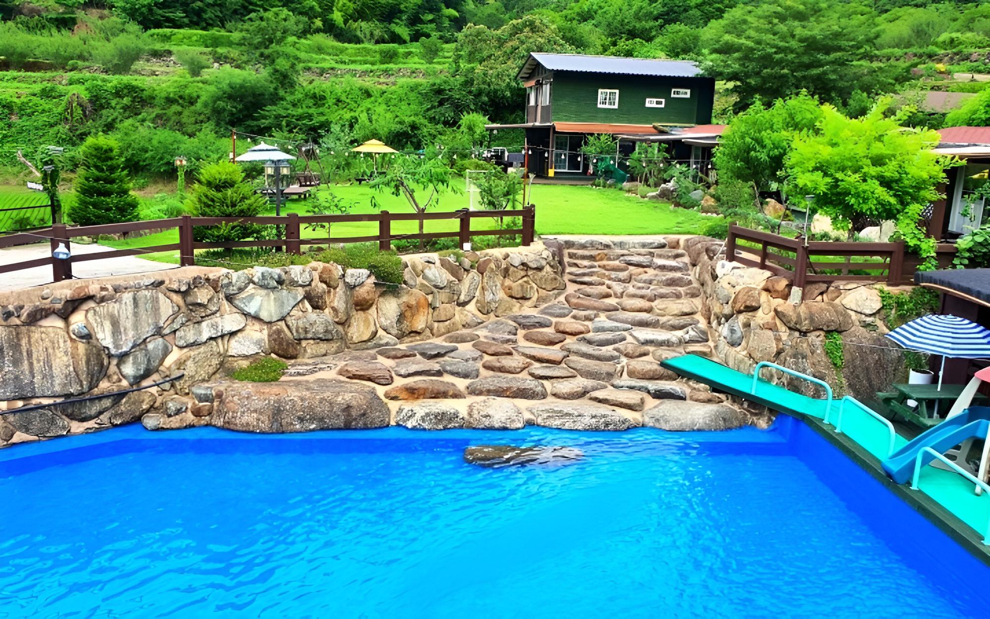 Hadong Sansuae Pension