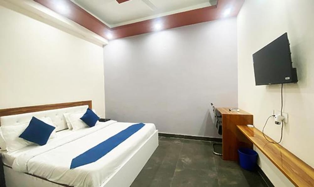 Fabhotel The Verve