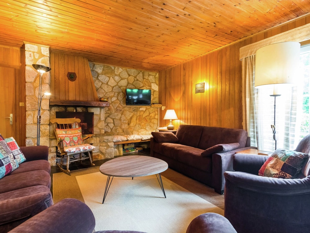 Detached Chalet With Views of the Lake of Butgenbach in the Middle of Nature view 5