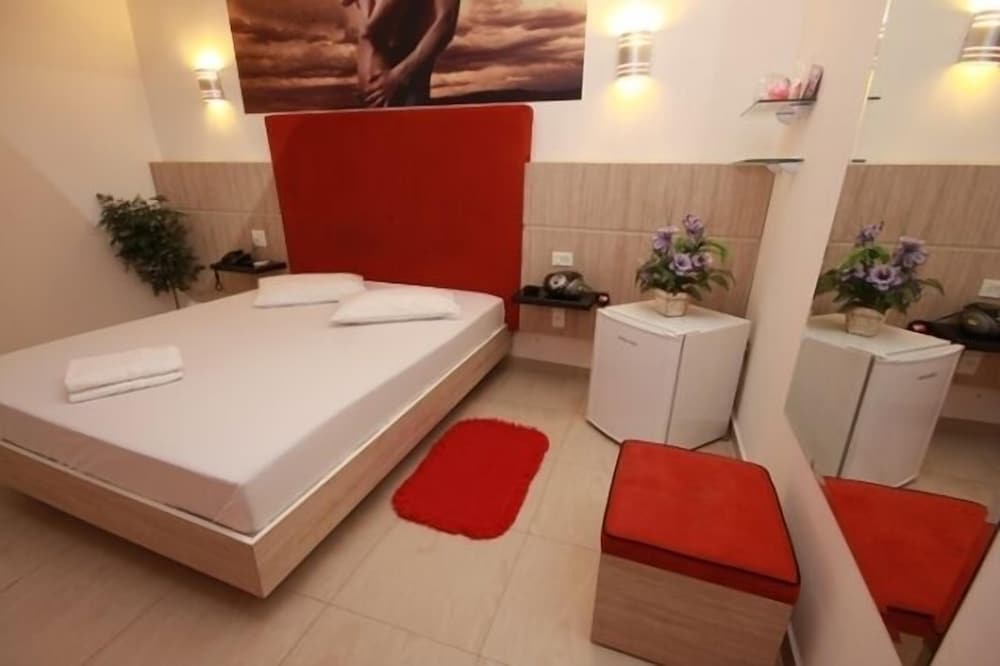 I9 Motel - Adults Only