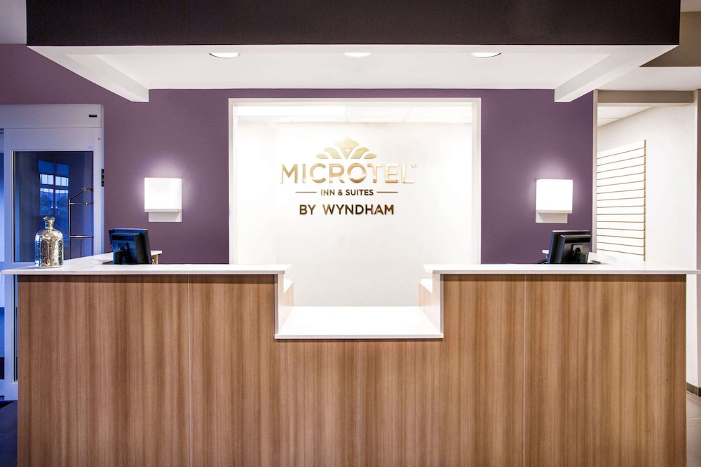 Vernal Vacations - Microtel by Wyndham Vernal / Naples - Property Image 10