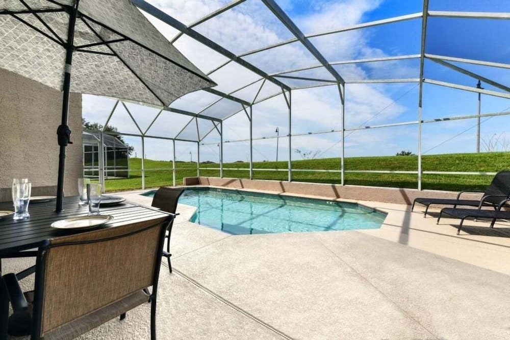 Cozy 4br Pool Home W/ Game Room Near Disney 4 Bedroom Villa