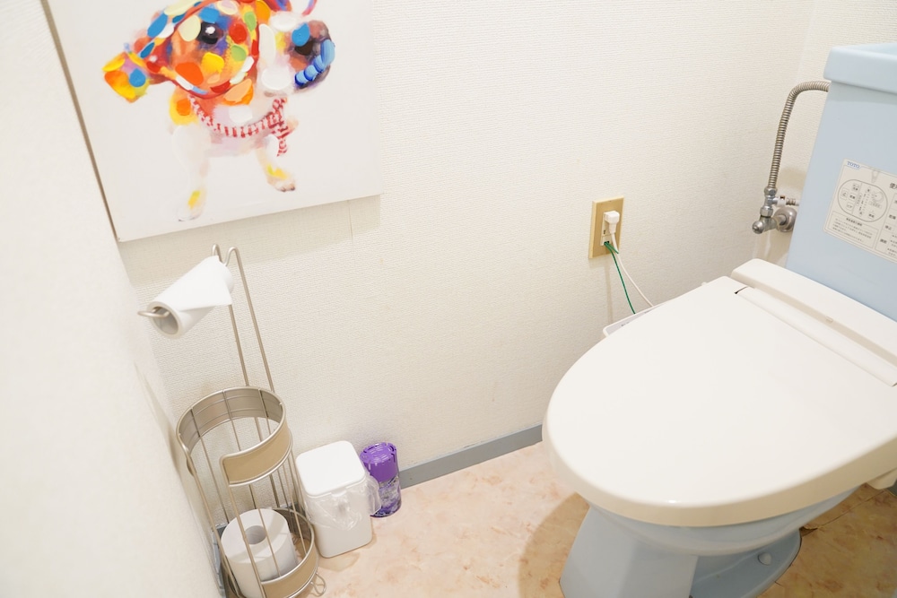 Metro Daikoku Apartment
