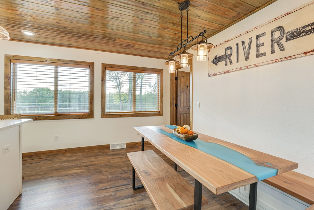 Riverfront Home w/ Private Dock in Wisconsin Dells
