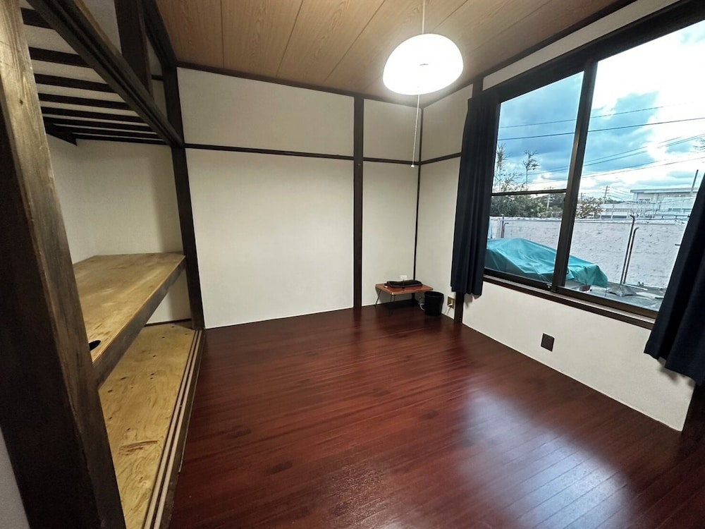 ASOBIYA HOUSE IKI
