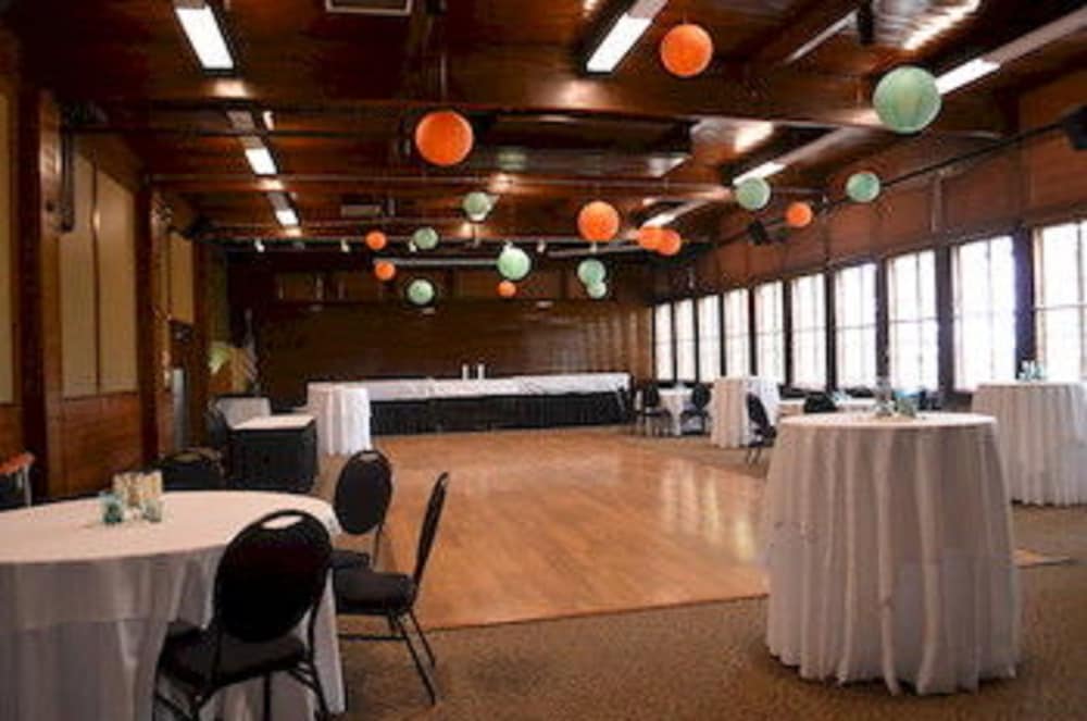 meeting & event spaces
