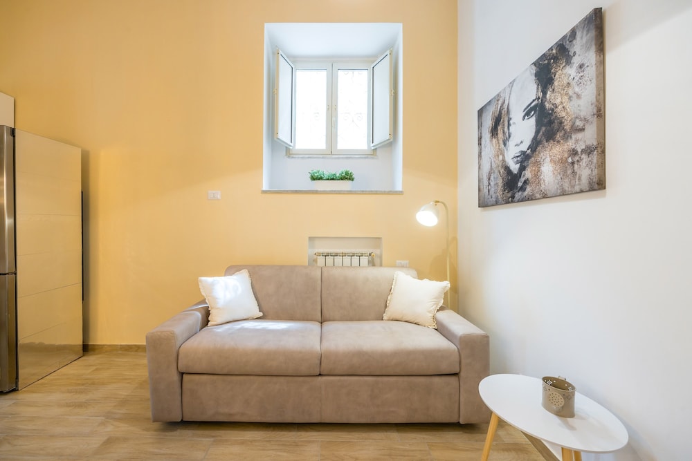 Smooth Vibes at Chiaia by Napoliapartments