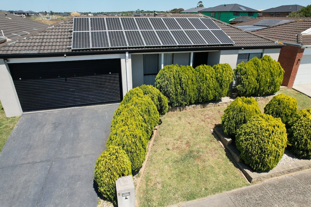 StayAU Stunning 4BRHouse Berwick