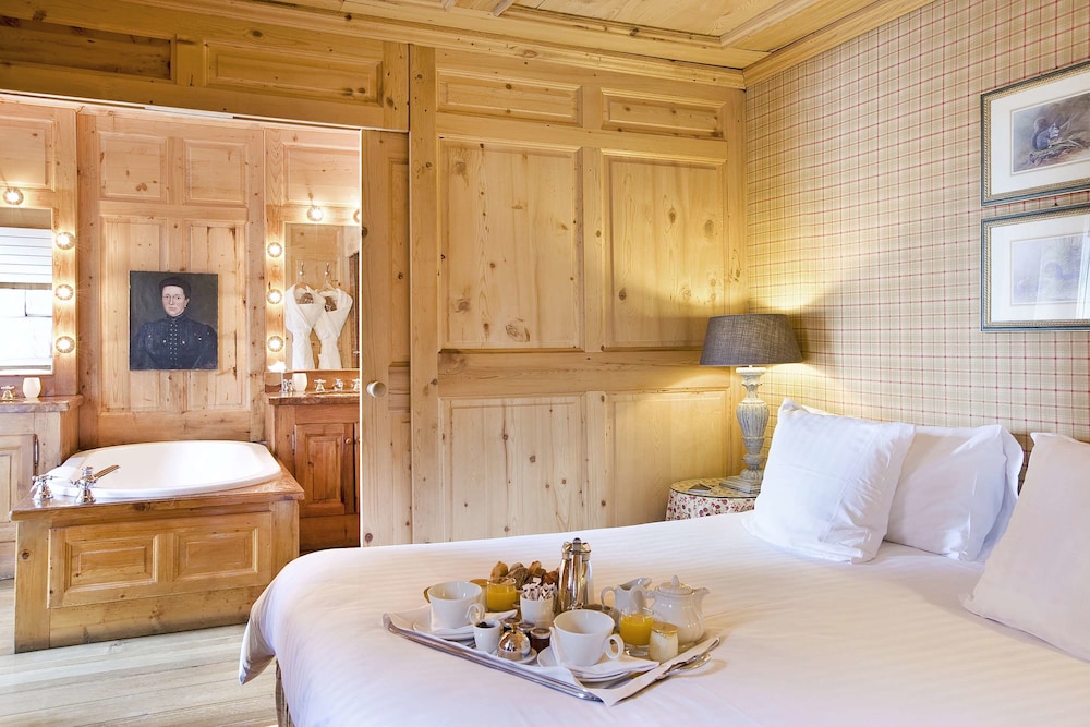 Megeve Vacations - Hotel Mont Blanc - Property Image 2