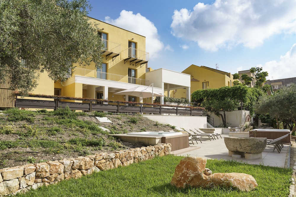 Hotel Casale Luna Del Raccolto