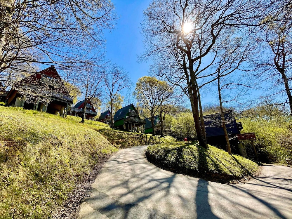 Lodge 32 - Cowslip