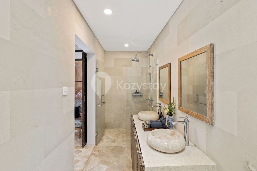 Dewandaru Villa by Kozystay - Canggu
