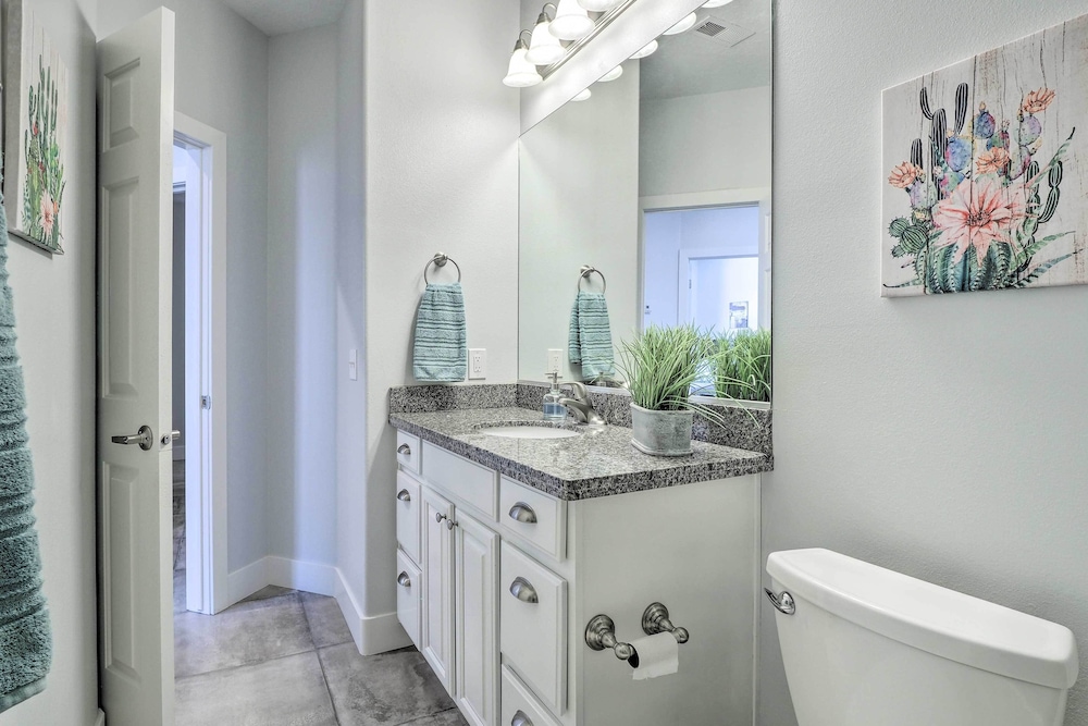 Dtwn Mesquite Condo w/ Resort Pool: Golf  Gamble! - Property Image 11