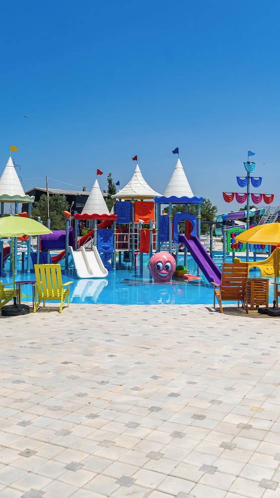 SİMLARDA AQUAPARK OTEL
