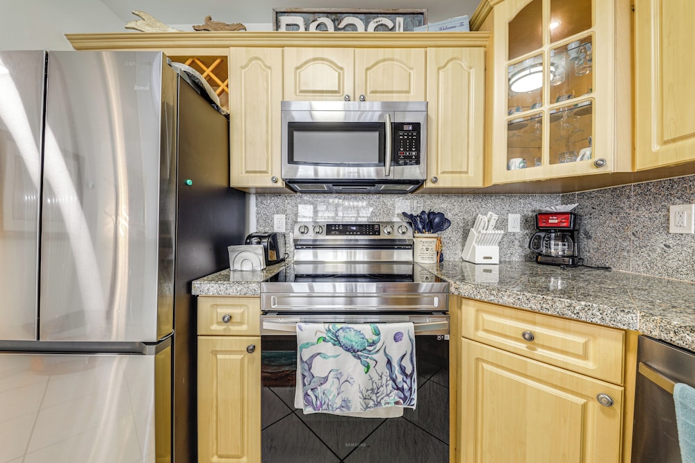 Balcony & Community Perks: Coastal Hollywood Condo
