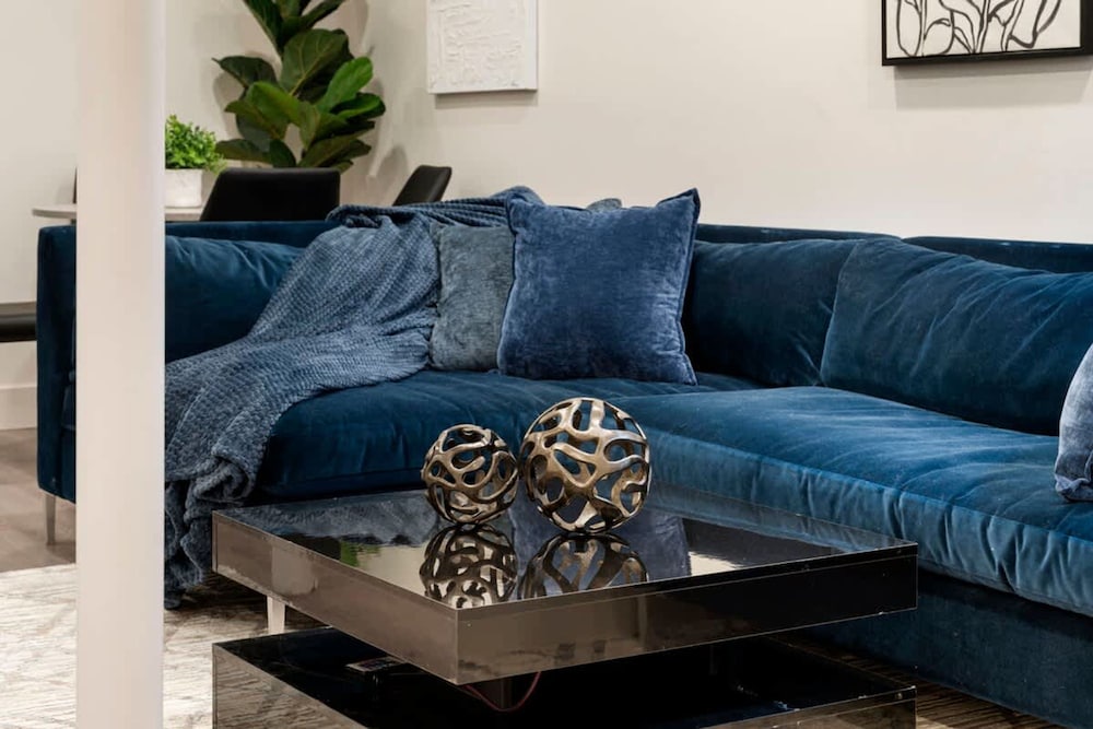 Luxury 2BR 2BA in Wicker Park