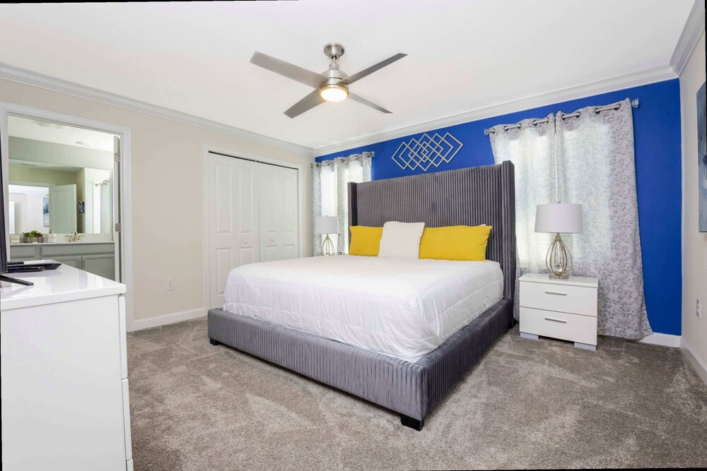 Stunning 4Bd Near Disney w Pool Storey Lake 4369