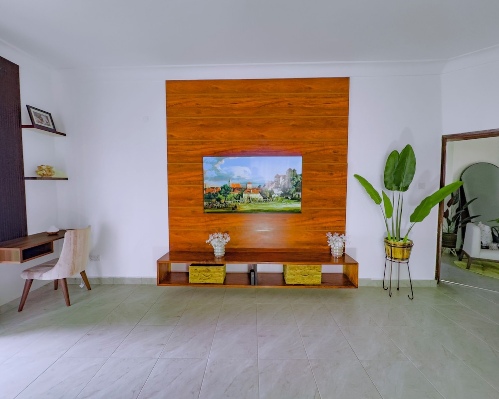 Serene Stay Kayz Haven Kololo